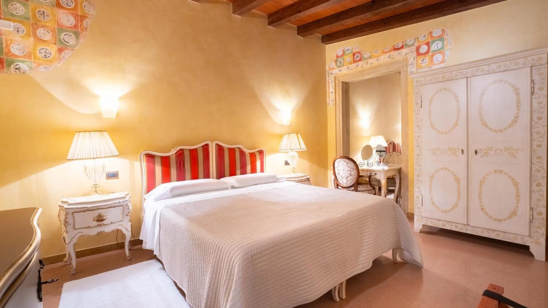 ורונה Corte Farina Suites 0*,  איטליה