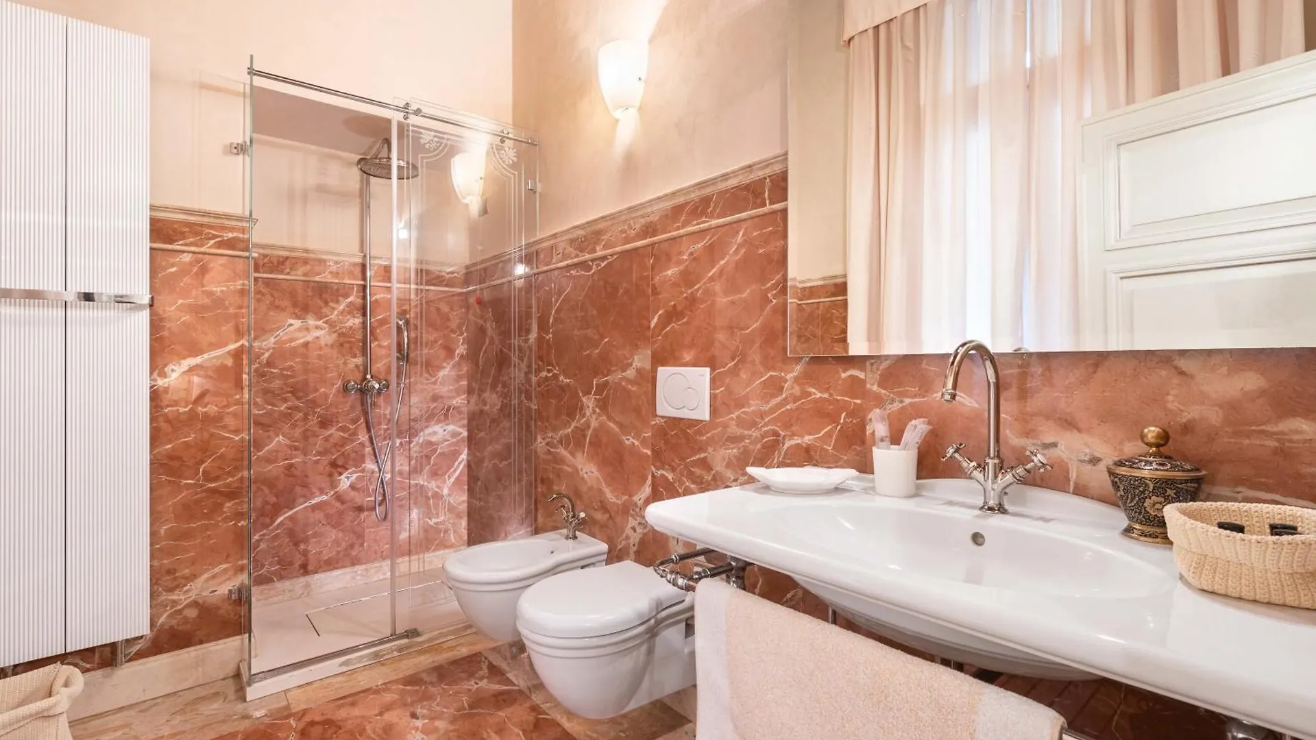 ゲストハウス Corte Farina Suites ヴェローナ